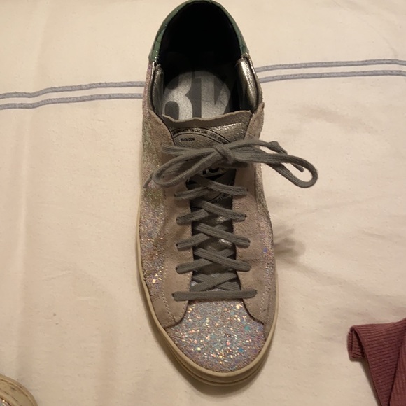 Great condition! Sparkly p448 Sneakers! Size 40 - Picture 2 of 7